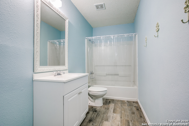 261 Samantha Dr Property Photo 18