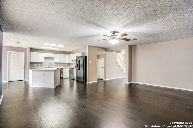 261 Samantha Dr Property Photo 26
