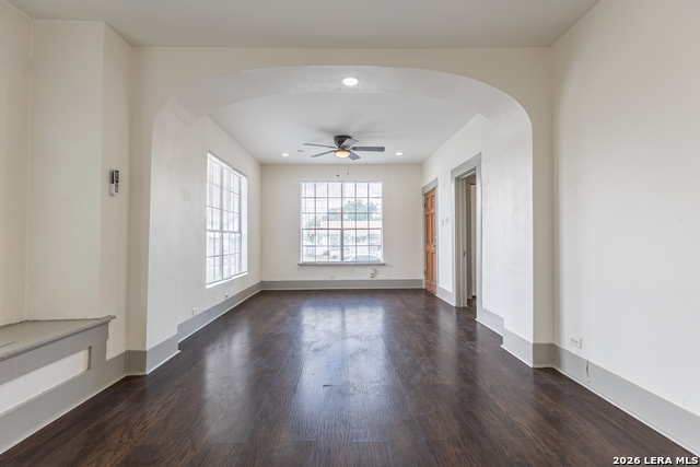 706 Canton Property Photo 8