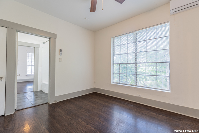 706 Canton Property Photo 16