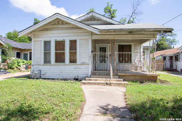 1237 DENVER BLVD Property Photo 1