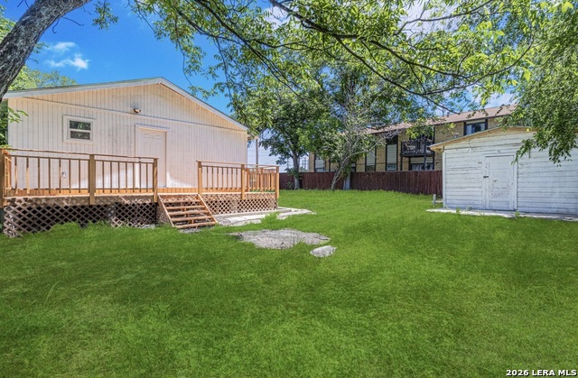 326 Victor St Property Photo 17