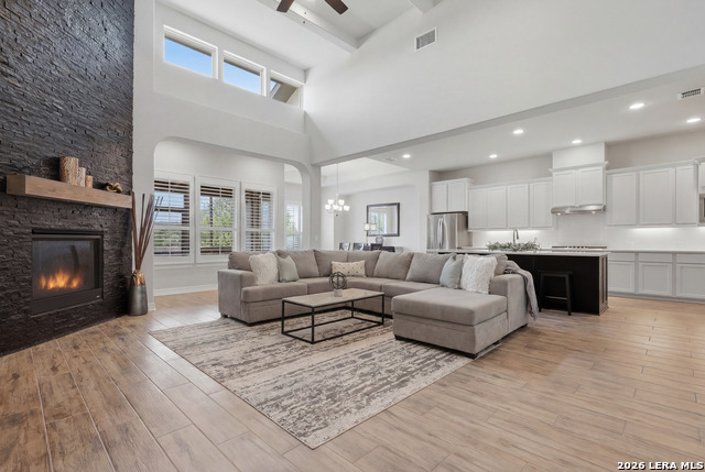 1606 Bunchberry Property Photo 4