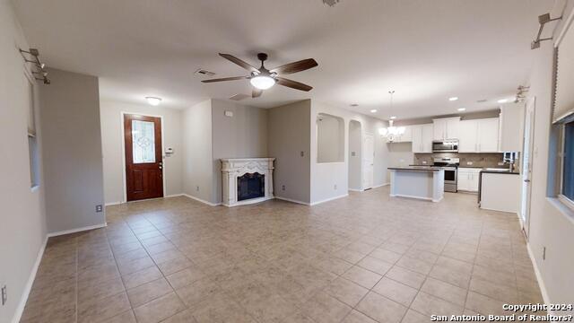 2915 Thunder Gulch Property Photo 2