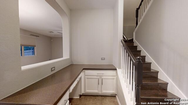 2915 Thunder Gulch Property Photo 8