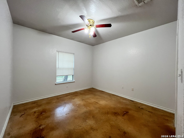 1080 Rainbow Dr Property Photo 4