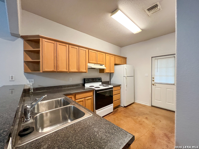1080 Rainbow Dr Property Photo 7