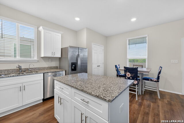 6907 Ashcat Property Photo 6