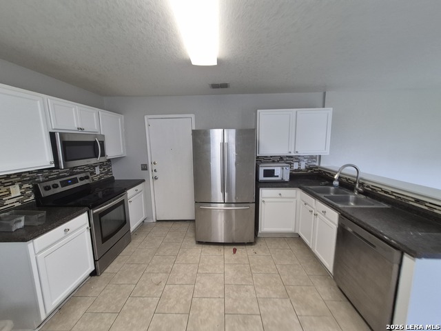 4526 Safe Harbor Property Photo 8
