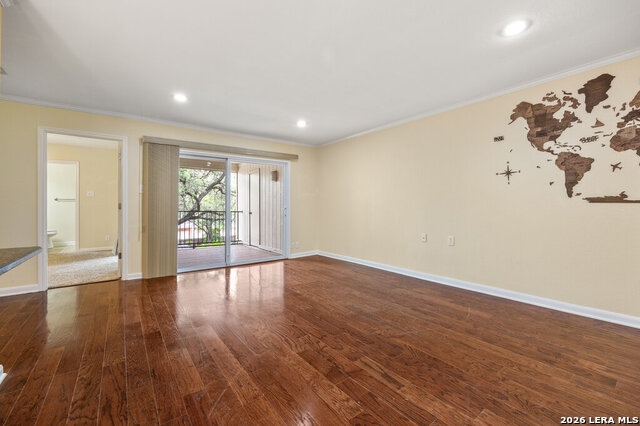 100 Lorenz Rd Property Photo 7