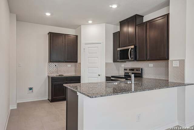 13007 Bone Dry Lane Property Photo 9