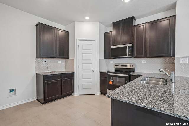 13007 Bone Dry Lane Property Photo 11