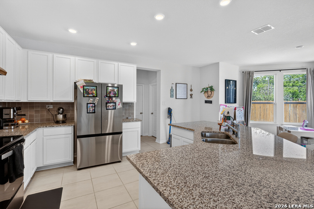 9403 Hinterlands Dr Property Photo 10