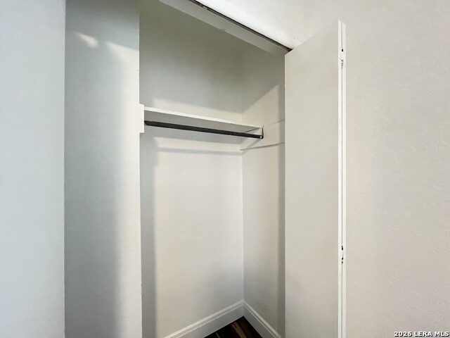 2106 Henrietta St Property Photo 17