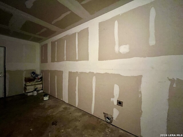 2106 Henrietta St Property Photo 26