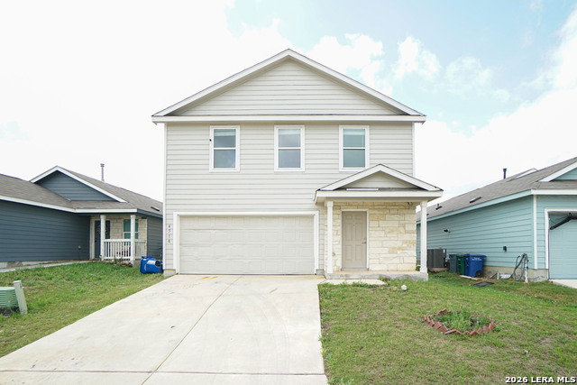 4510 GLADES WAY Property Photo 1
