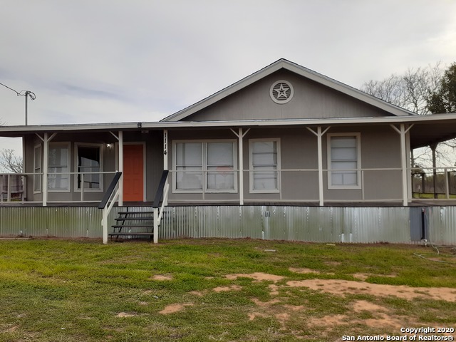 1114 S Loop 1604 E Property Photo 2