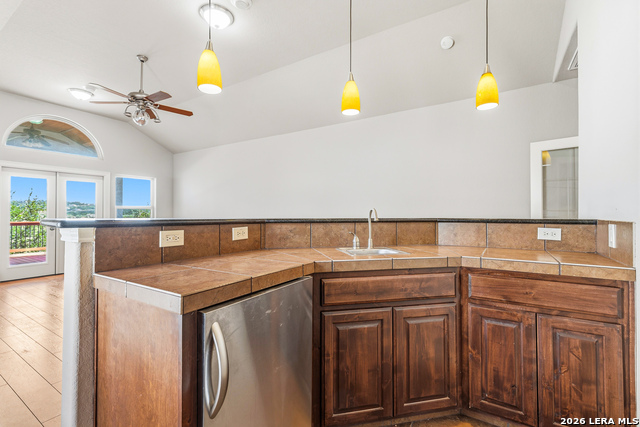 615 Sentry Hill Property Photo 33