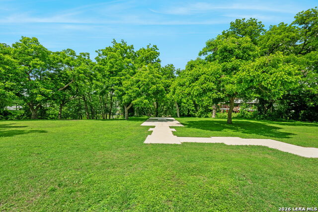 102 Lenz Dr Property Photo 38