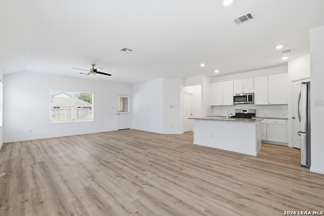 9947 Pears Ml Property Photo 6