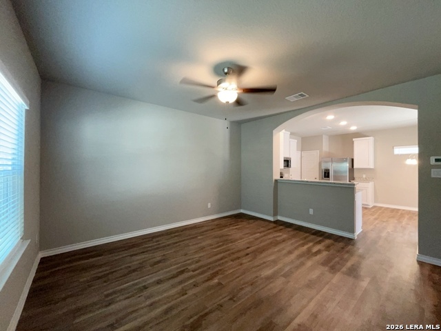 2075 Silver Oaks Dr Property Photo 8