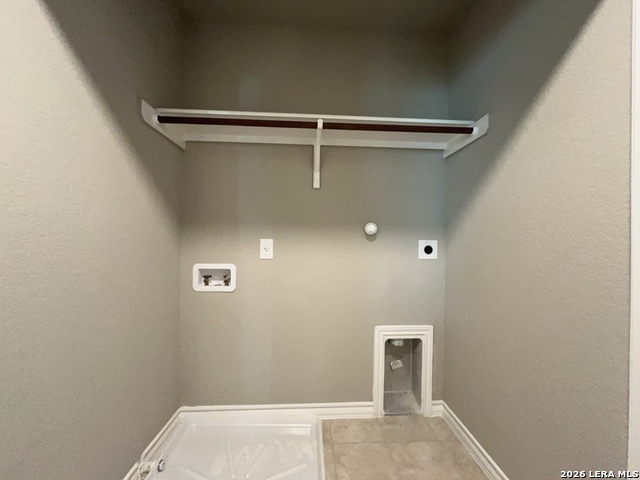 2075 Silver Oaks Dr Property Photo 27