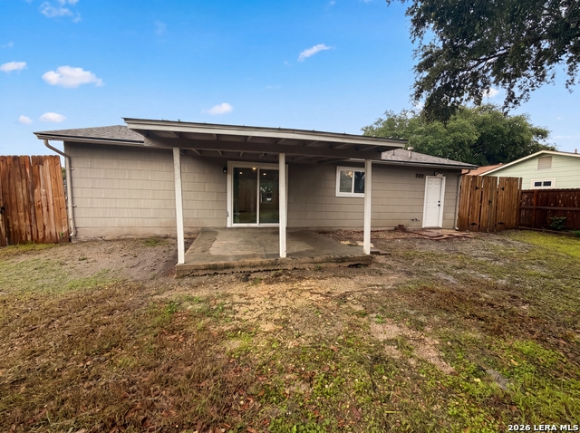 3702 Autumn Ln Property Photo 5