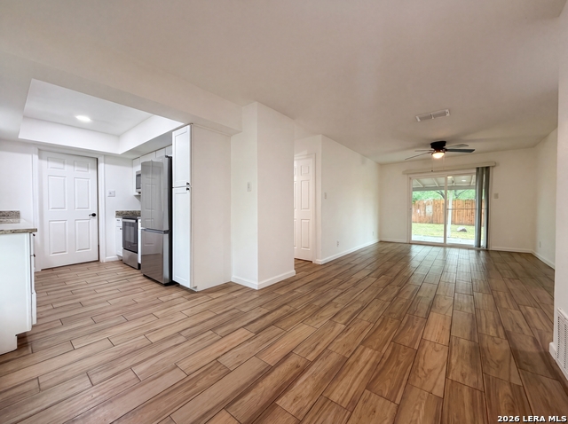 3702 Autumn Ln Property Photo 7