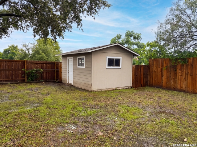 3702 Autumn Ln Property Photo 14