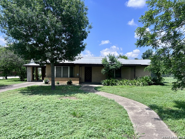 364 School Dr Property Photo 1