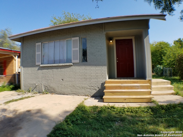 5019 HEMPHILL DR Property Photo 1