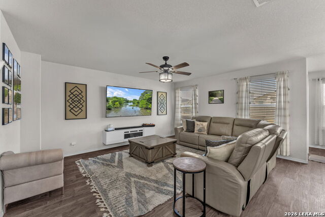 1045 Pacific Monarch Property Photo 7
