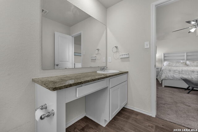 1045 Pacific Monarch Property Photo 25