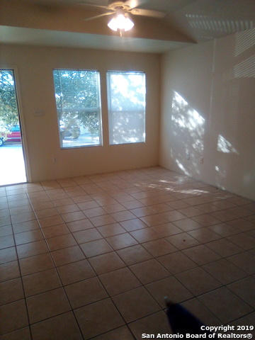 11206 Center Point Rd Property Photo 5