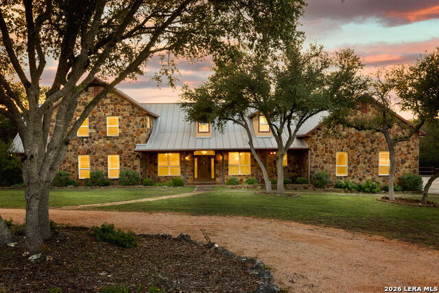 246 Stonebrook Rdg Property Photo 2