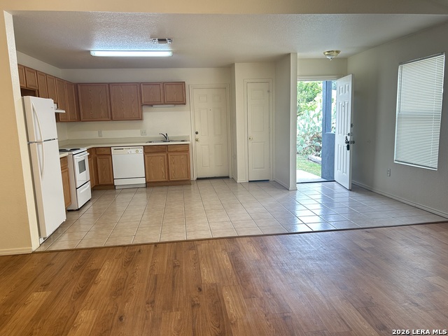 11207 Terra Loop Rd Property Photo 3