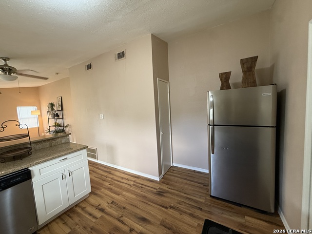 438 Sumner Dr. Property Photo 10