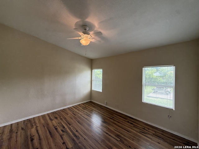 438 Sumner Dr. Property Photo 13
