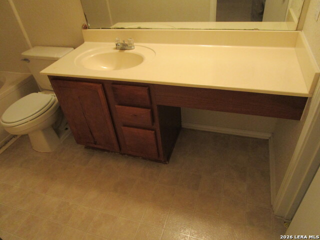 7916 Cavern Hill Property Photo 15