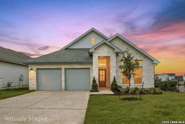 1801 N Chateau Property Photo 1