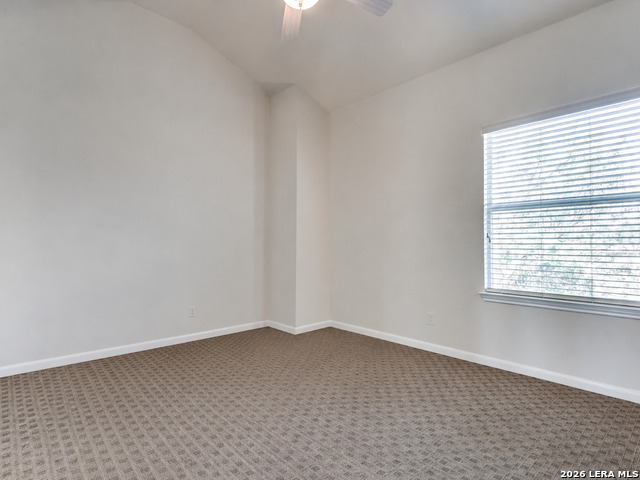 1271 E Common St Property Photo 13