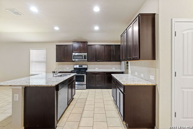 14037 Shivers Cv Property Photo 7