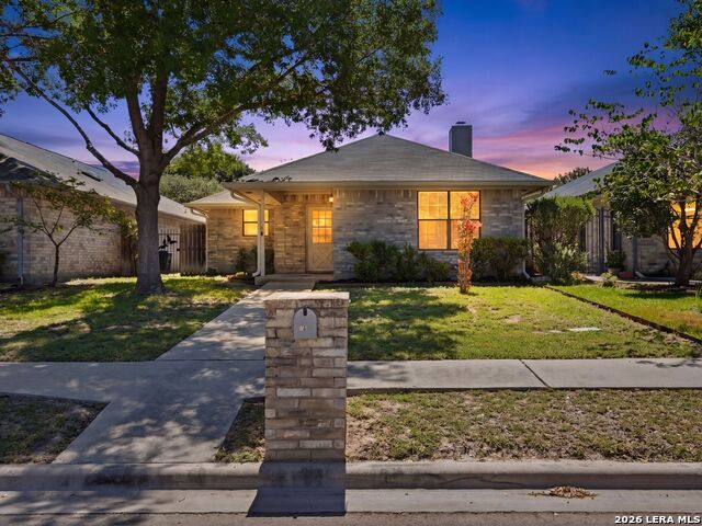 526 Riverside Dr Property Photo 1