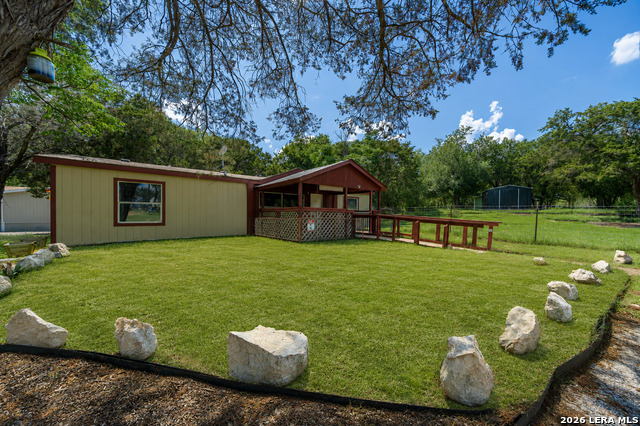 756 Northeast Dr Property Photo 1