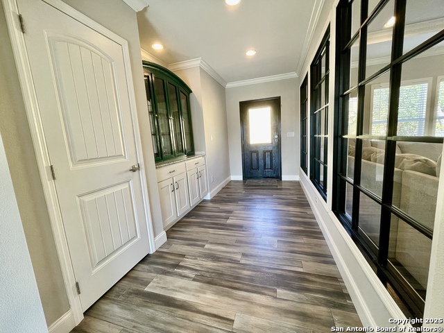203 Ranch Dr Property Photo 8