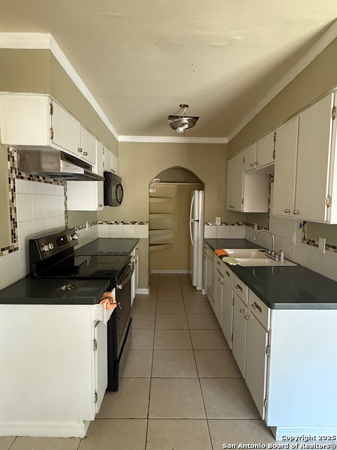 4839 Castle Strm Property Photo 14