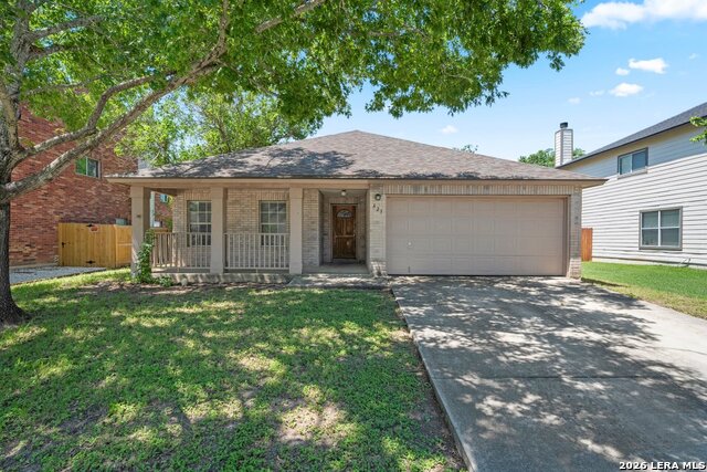 823 Pinehurst Dr Property Photo 7