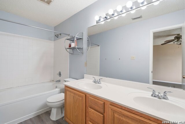 823 Pinehurst Dr Property Photo 17