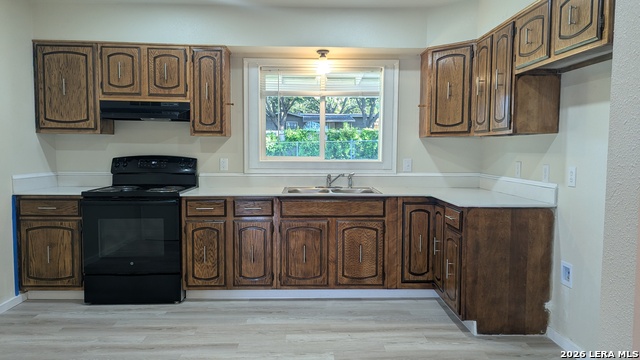 518 Craigmont Property Photo 6