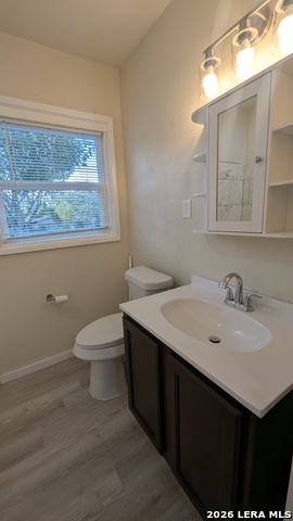 518 Craigmont Property Photo 10